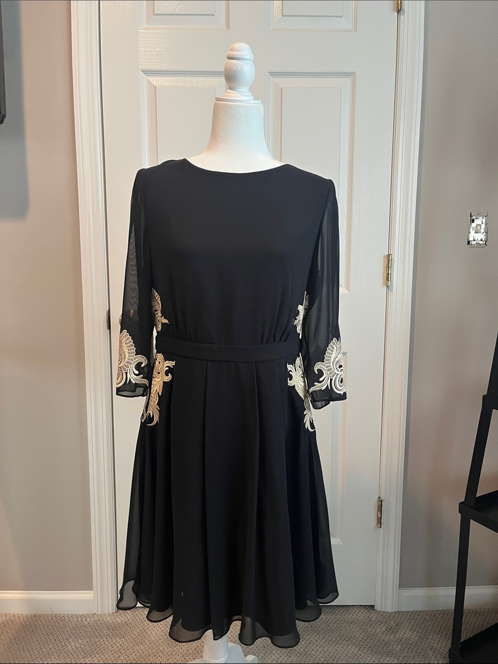 Ted Baker London Black Midi Dress with Ivory Embroidery